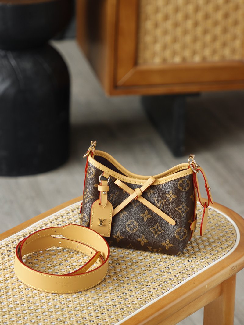 Nano Carryall M2A711 含肩帶盤起